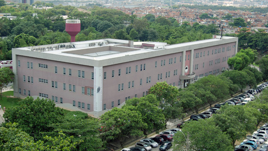 Foto do prédio da Escola Politécnica de Saúde Joaquim Venâncio