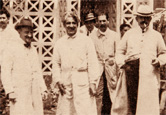 Oswaldo Cruz e outros cientistas em foto tirada na década de 1910