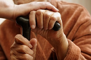 Estudo avalia programa voltado a apoio domiciliar a idosos em Belo Horizonte