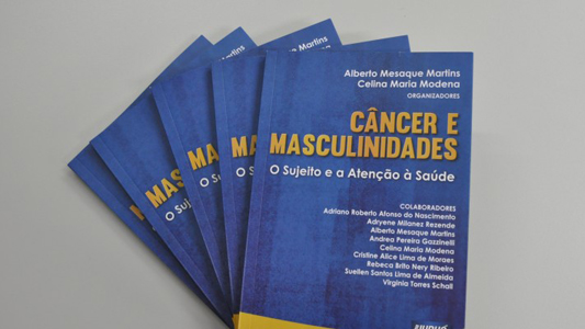 Foto da capa do livro câncer e masculinidades
