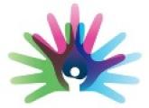 Símbolo com silhuetas de mãos em cores e uma silhueta humana estilizada no centro, utilizado nas ações do  Dia Mundial das Doenças Raras