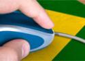 Mouse corre sobre a bandeira do Brasil