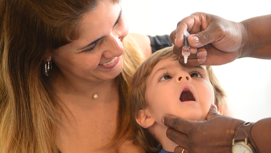 Além da vacinação contra a pólio, especialistas também ofereceram orientação sobre outras doenças, como o diabetes